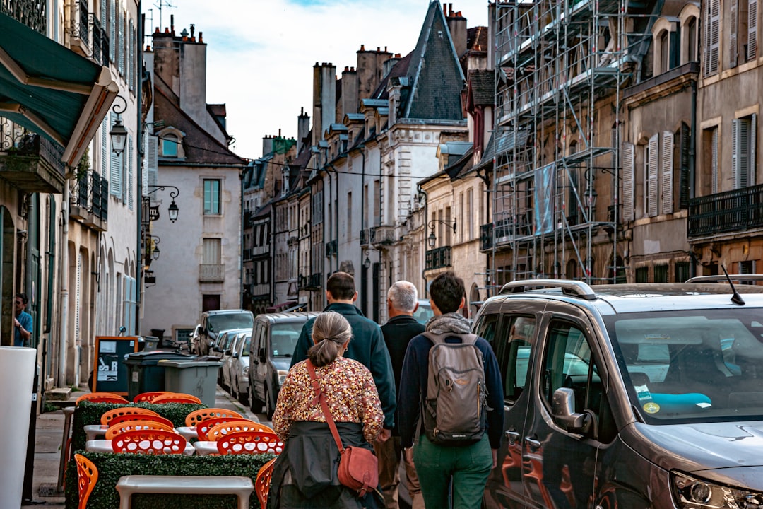 gagner-de-l-argent-en-ligne-et-d-velopper-votre-side-hustle-en-2025-le-guide-complet-1759840247796